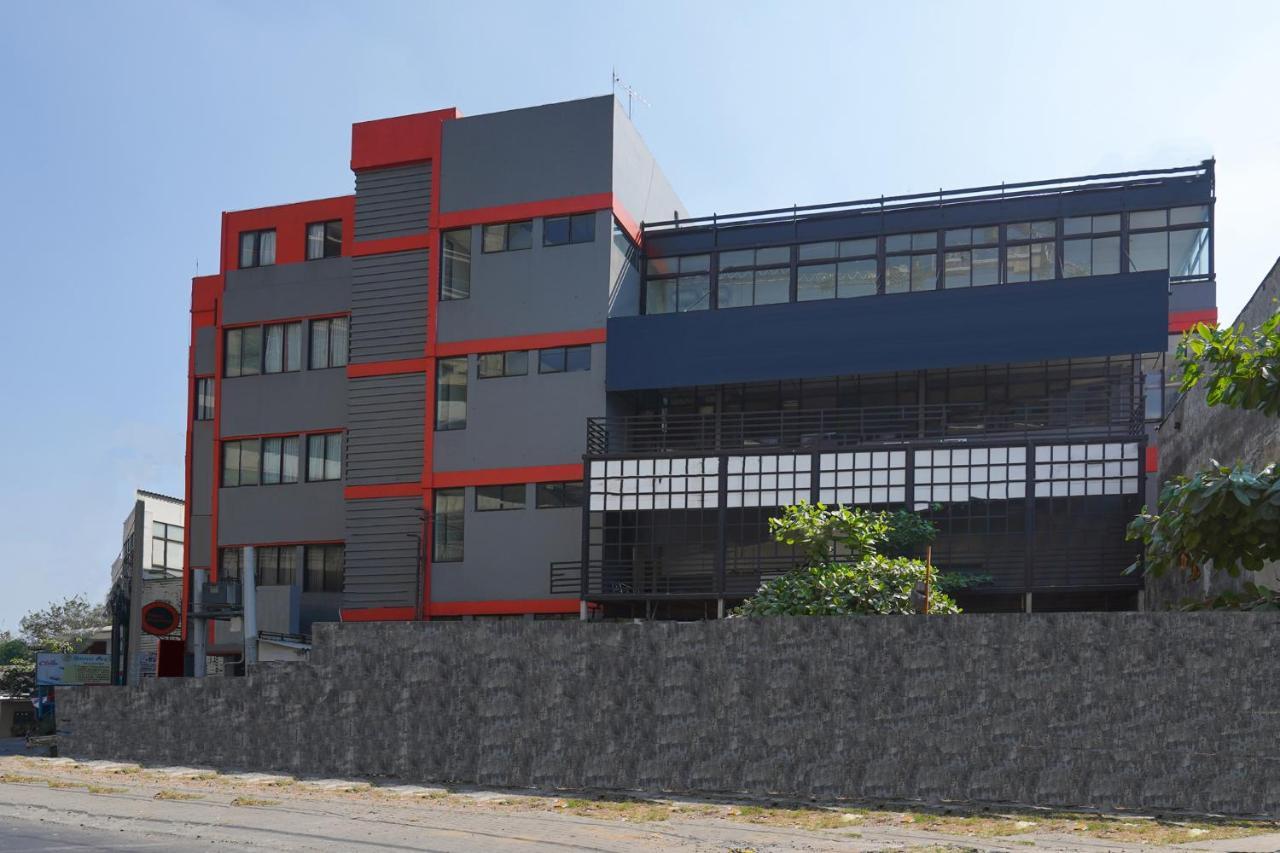 Avi Hotel Σουραμπάγια Εξωτερικό φωτογραφία