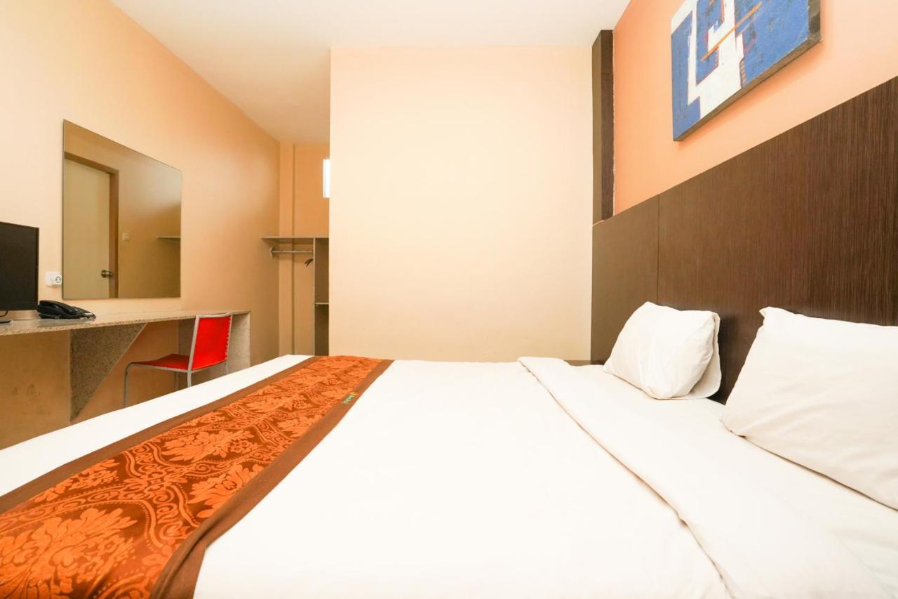 Avi Hotel Σουραμπάγια Εξωτερικό φωτογραφία