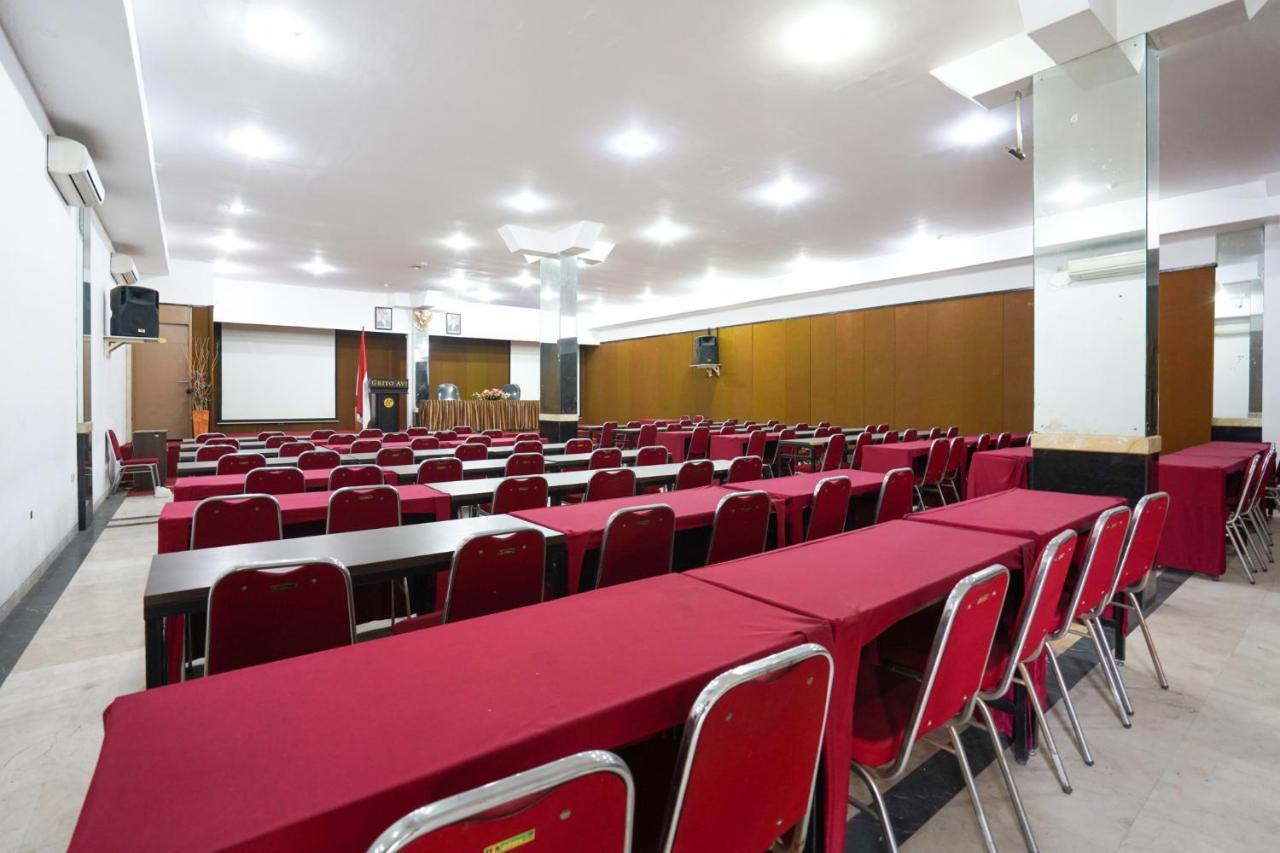 Avi Hotel Σουραμπάγια Εξωτερικό φωτογραφία