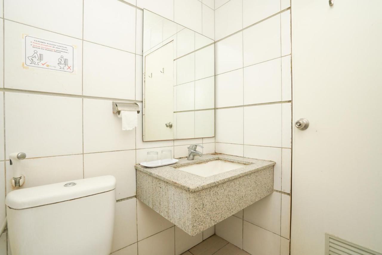 Avi Hotel Σουραμπάγια Δωμάτιο φωτογραφία