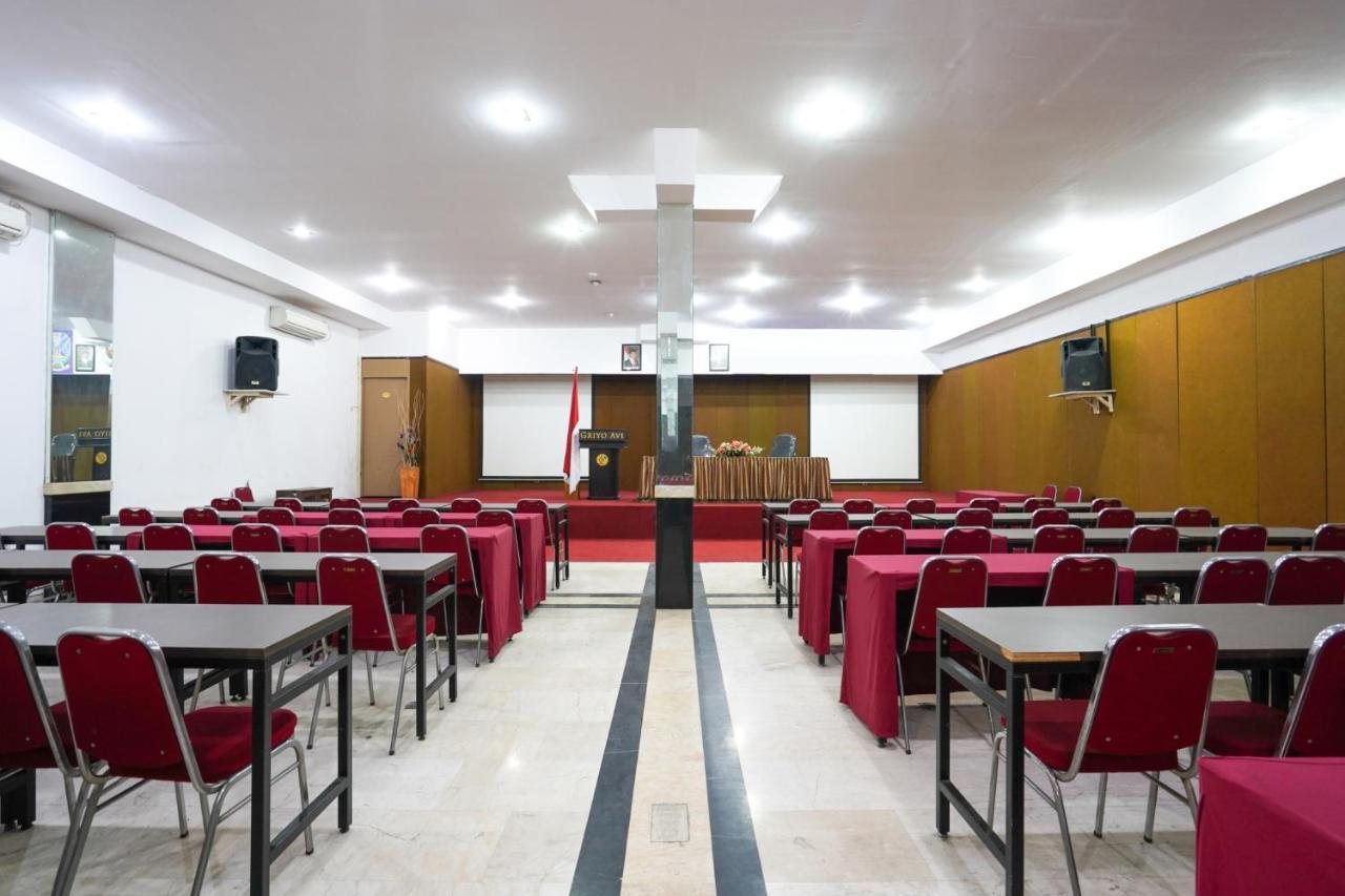 Avi Hotel Σουραμπάγια Εξωτερικό φωτογραφία