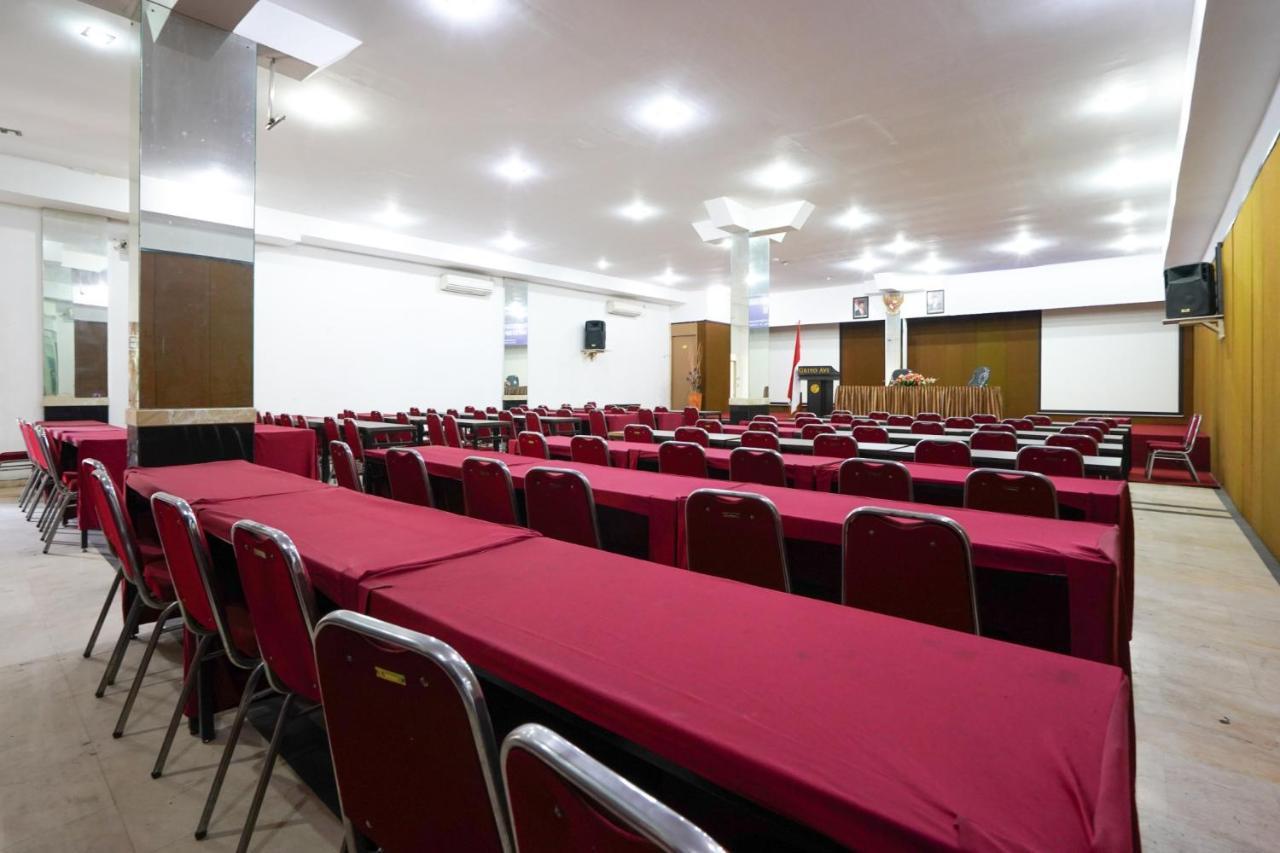 Avi Hotel Σουραμπάγια Εξωτερικό φωτογραφία