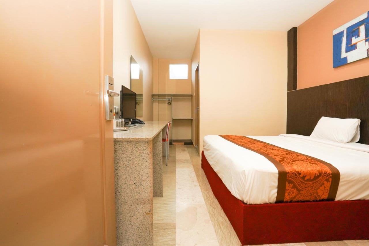 Avi Hotel Σουραμπάγια Εξωτερικό φωτογραφία
